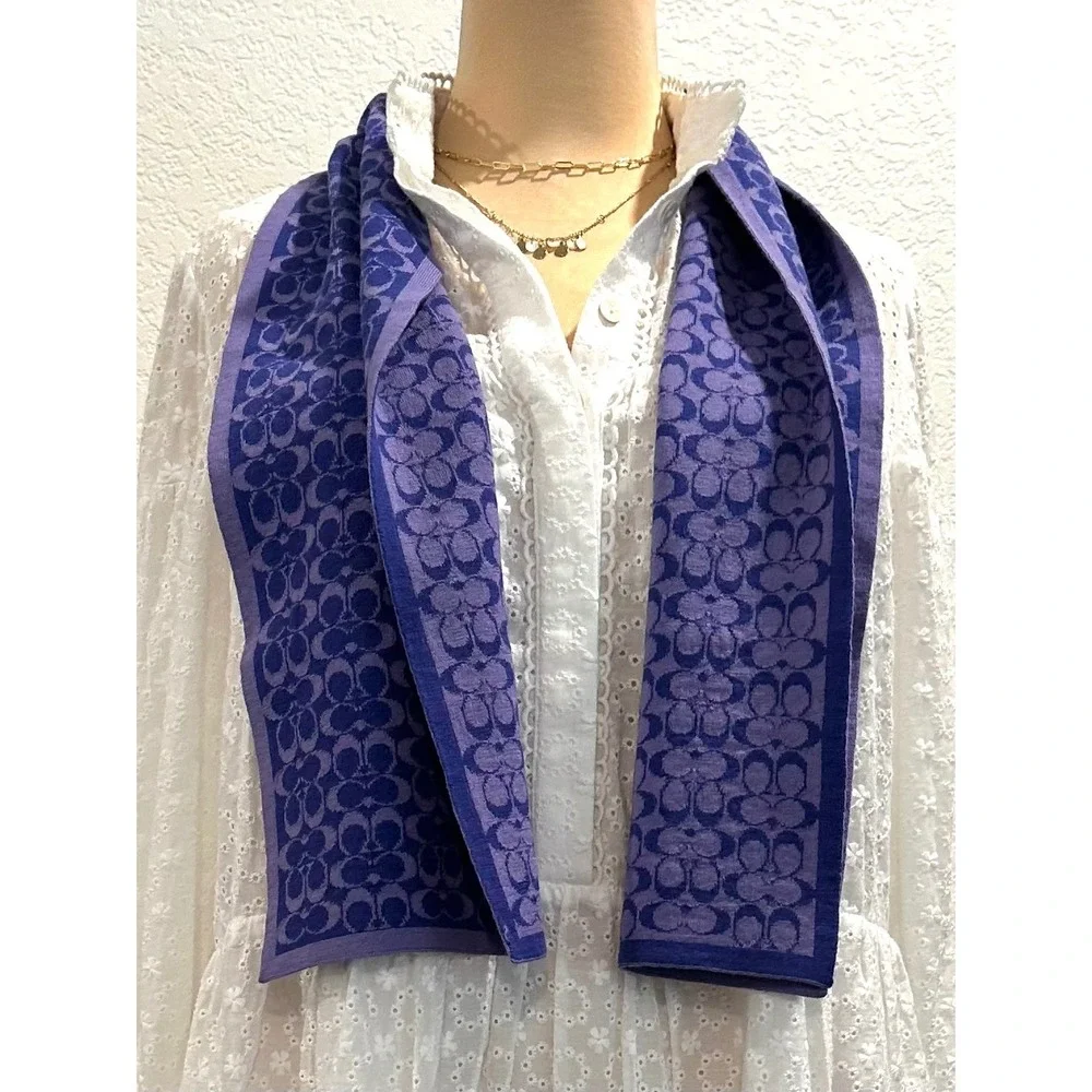 Coach Purple & Lavender Signature C Monogram 100% Merino Wool Knit Scarf